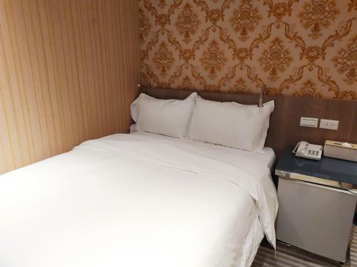 Hotel Red 13 Apartment
