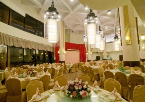 Chientan Youth Hotel