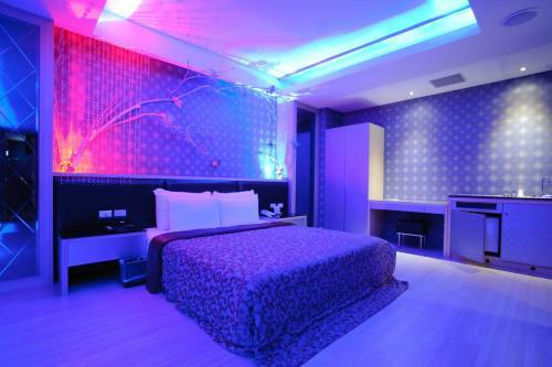 Zhen 13 Villa Motel