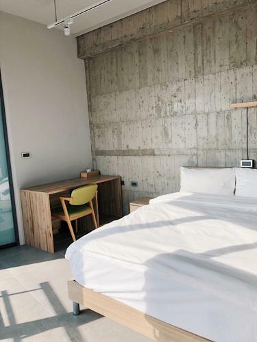 Bed & Breakfast Timeline Cafe Studio