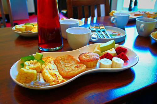 Bed & Breakfast Meet Canaan