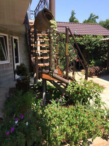 Hostal Apartment On Svobody 85