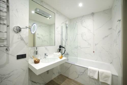 Hotel Grand Admiral Resort & Spa