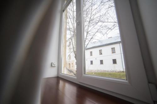 Cozy Apartment In Khmelnitsky Str.