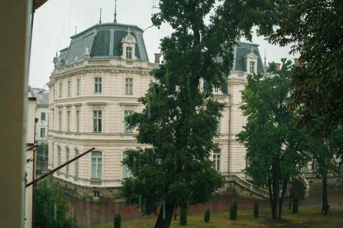Apartment On Stefanyka 11