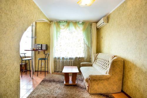 Apartment On Admiralskaya