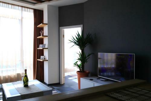 Apartment On Udilnyi Lane 6