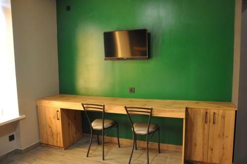 Full House Hotel & Capsule Hostel, Rivne