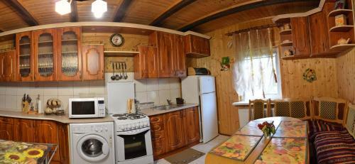 Hostal Karpatskyi Gomin