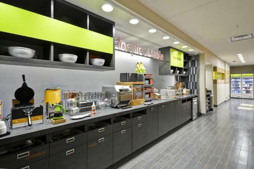 Hotel Home2 Suites By Hilton Decatur Ingalls Harbor