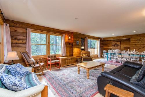Cedar Log Cabin