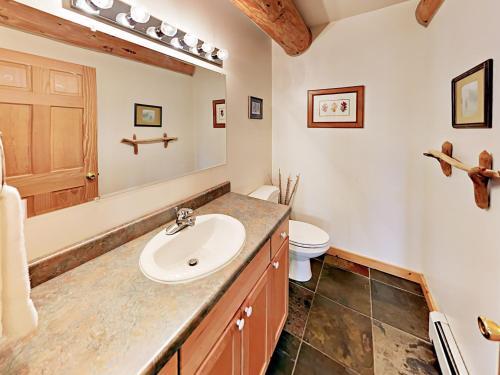 Twelve Bedroom 232 Northside Circle Home