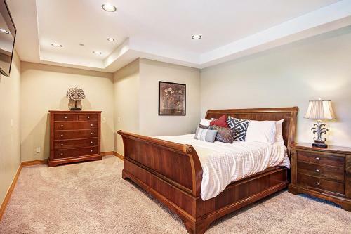Woodland Lodge At Ruby Ranch Home
