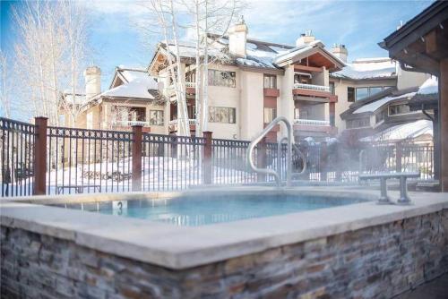 2103 Timberline Lodge, Trappeur's Crossing
