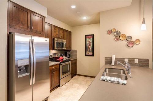 Howelsen Place - H209a