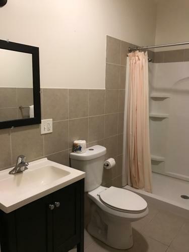 Waterbury Big Apple Motel