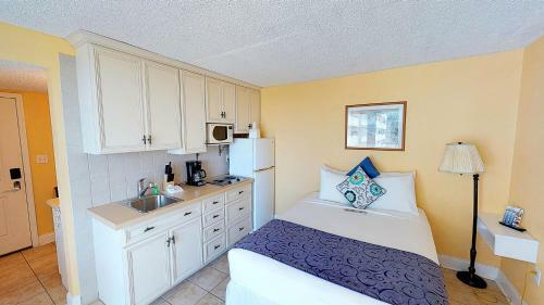 Hotel Island Inn Beach Resort