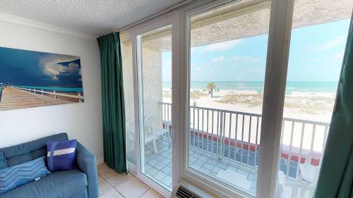 Hotel Island Inn Beach Resort