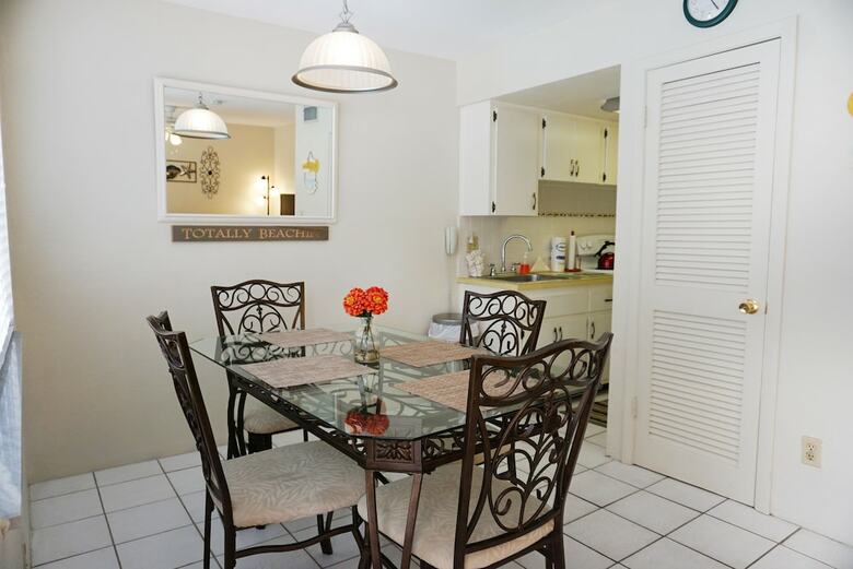 Hotel Redington Surf Resort