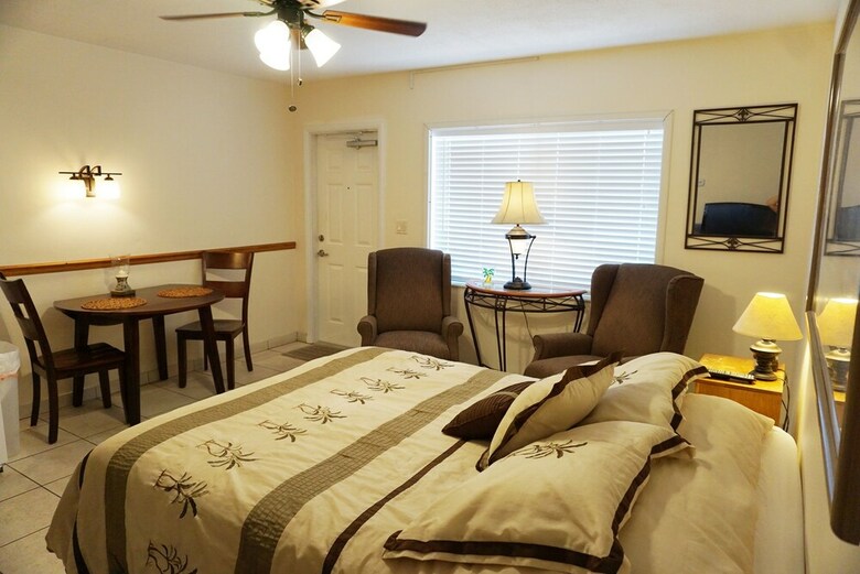 Hotel Redington Surf Resort