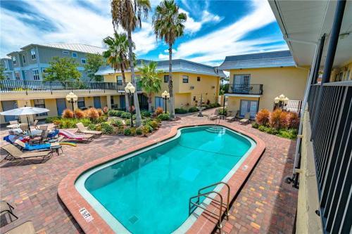 Royal Orleans 103, Studio, Heated Pool, Wifi, Sleeps 2