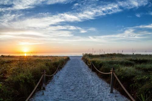 Hotel Sanibel Island Beach Resort