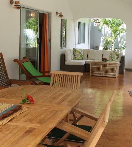 Villa Beach House At Anse Forbans