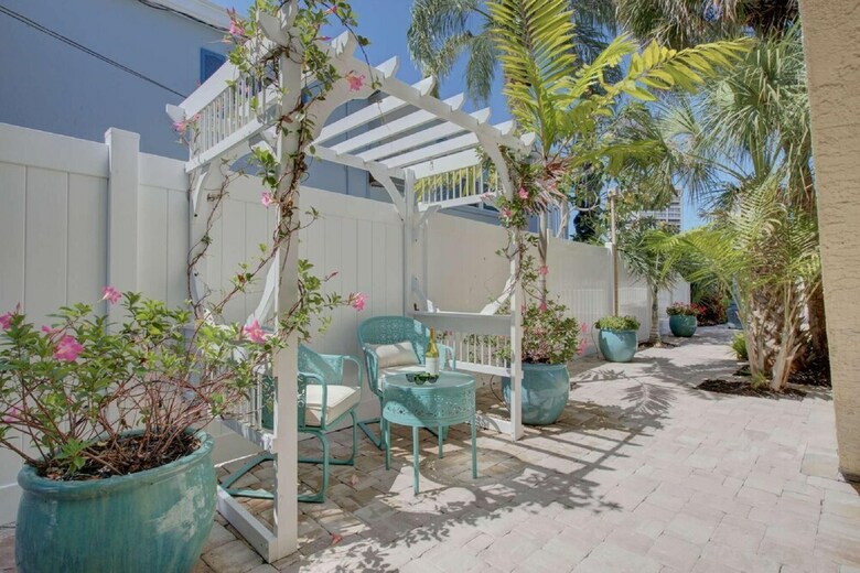 Lulu's Key House Loggerhead 2/2 Upstairs