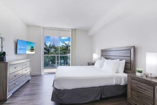 Aparthotel 1, 2 And 3 Bedroom Miami Ocean Apartments