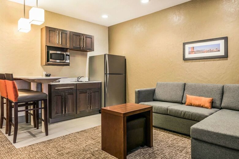 Hotel Comfort Suites Florence - Cincinnati South