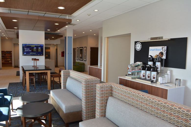Hotel Holiday Inn Express & Suites Waterville - North