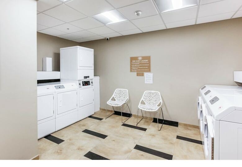 Hotel Candlewood Suites - Brighton