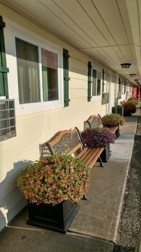 Sunset Motel Of St. Ignace