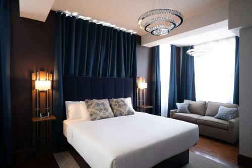 The Esquire Hotel, Ascend Hotel Collection
