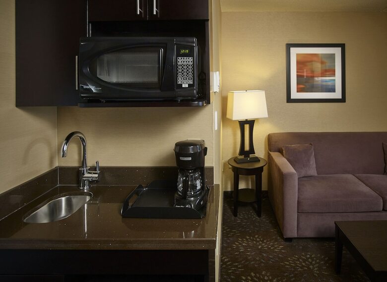 Hotel Holiday Inn Express And Suites Timmins