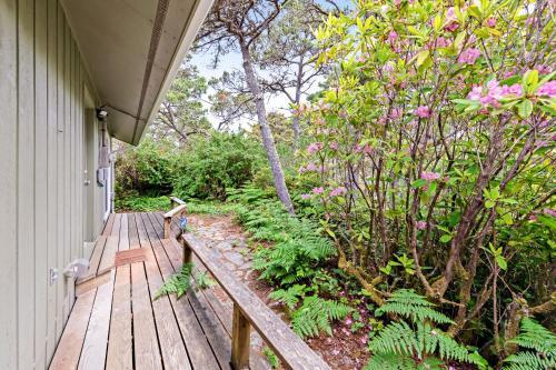 Beachcliff - Private Stairway To The Sand