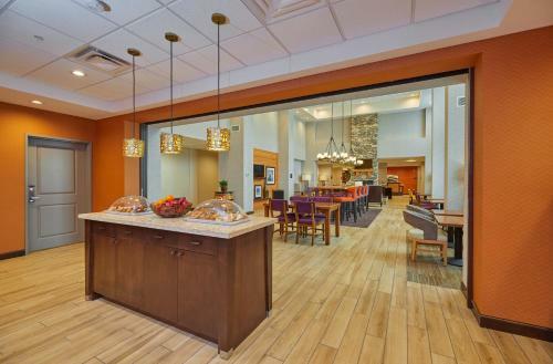 Hotel Hampton Inn & Suites Roseburg