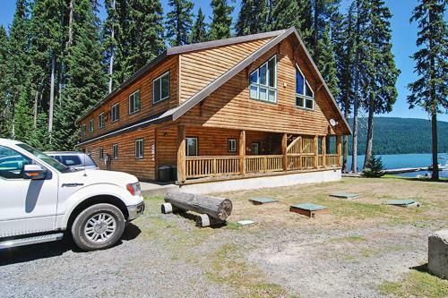 Shelter Cove Resort & Marina