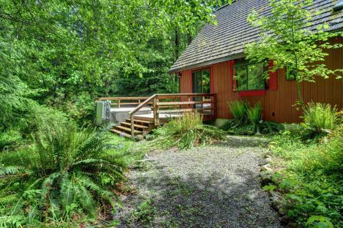 Zigzag Mountain Retreat Three-bedroom Chalet