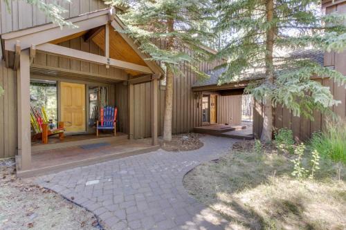 Salishan Lane 02 | Discover Sunriver