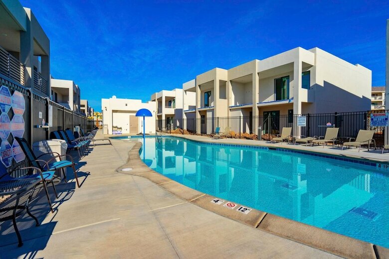 Paradise At The Lofts #32