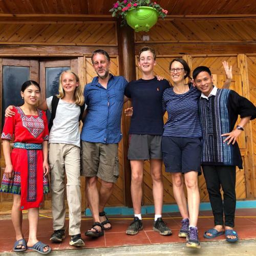 Lodge Ch� Family