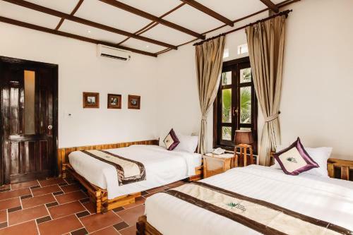 Hotel Palm Hill Resort