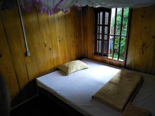 Bed & Breakfast Huyen Hao Homestay