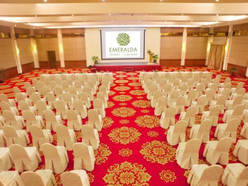 Hotel Emeralda Resort Ninh Binh