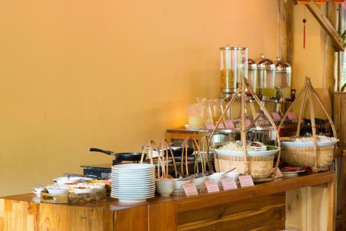 Hotel Bauhinia Resort & Spa
