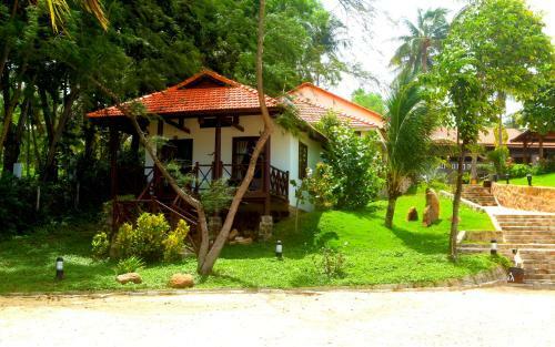 Hotel Phu Quoc Eco Beach Resort