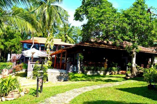 Hotel Phu Quoc Eco Beach Resort