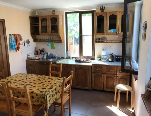 Hostal Vse Dlya Vas Guest House