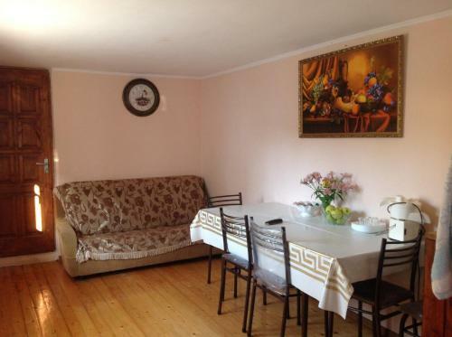 Hostal Guest House In Gudauta